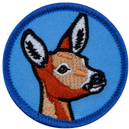 A deer head facing right on a blue background.